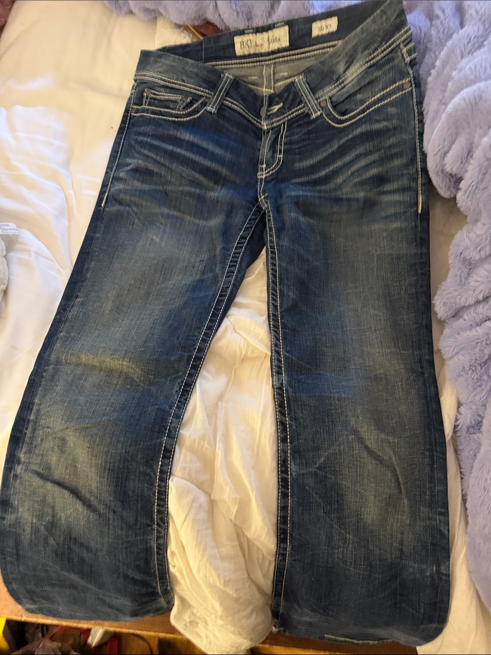 BKE Women's Bootcut Jeans in Medium Blue Wash